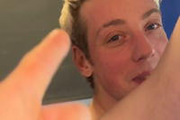 Hung Young Brit Premium Account s1